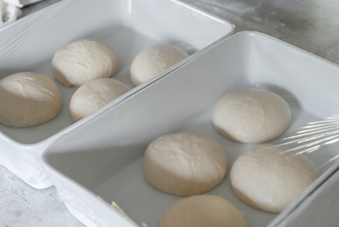 Napolitansk pizzabunn